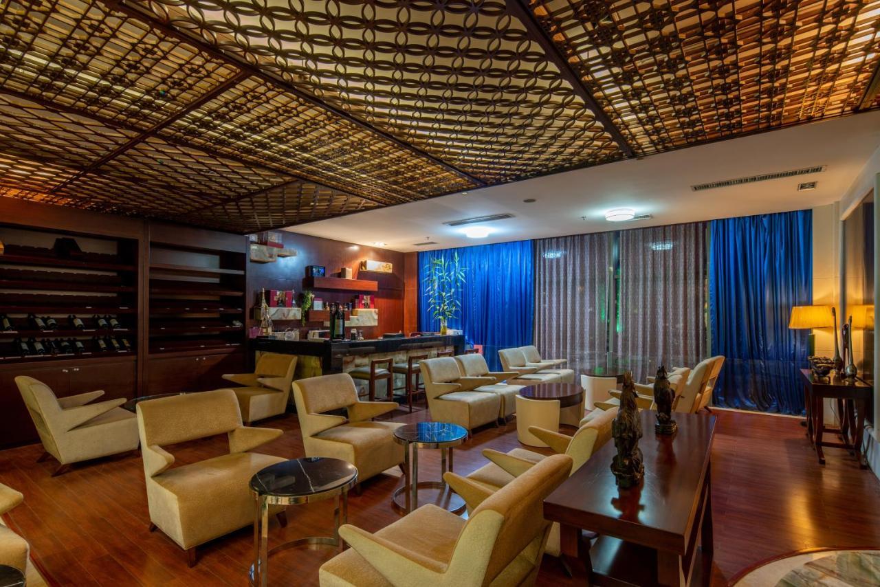 King Royal Hotel Yunfu Luaran gambar