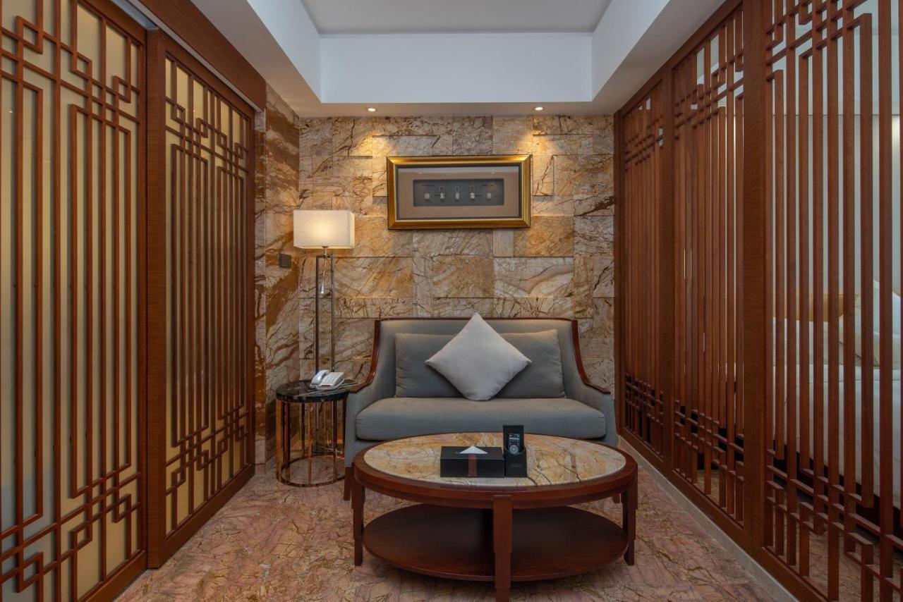 King Royal Hotel Yunfu Luaran gambar