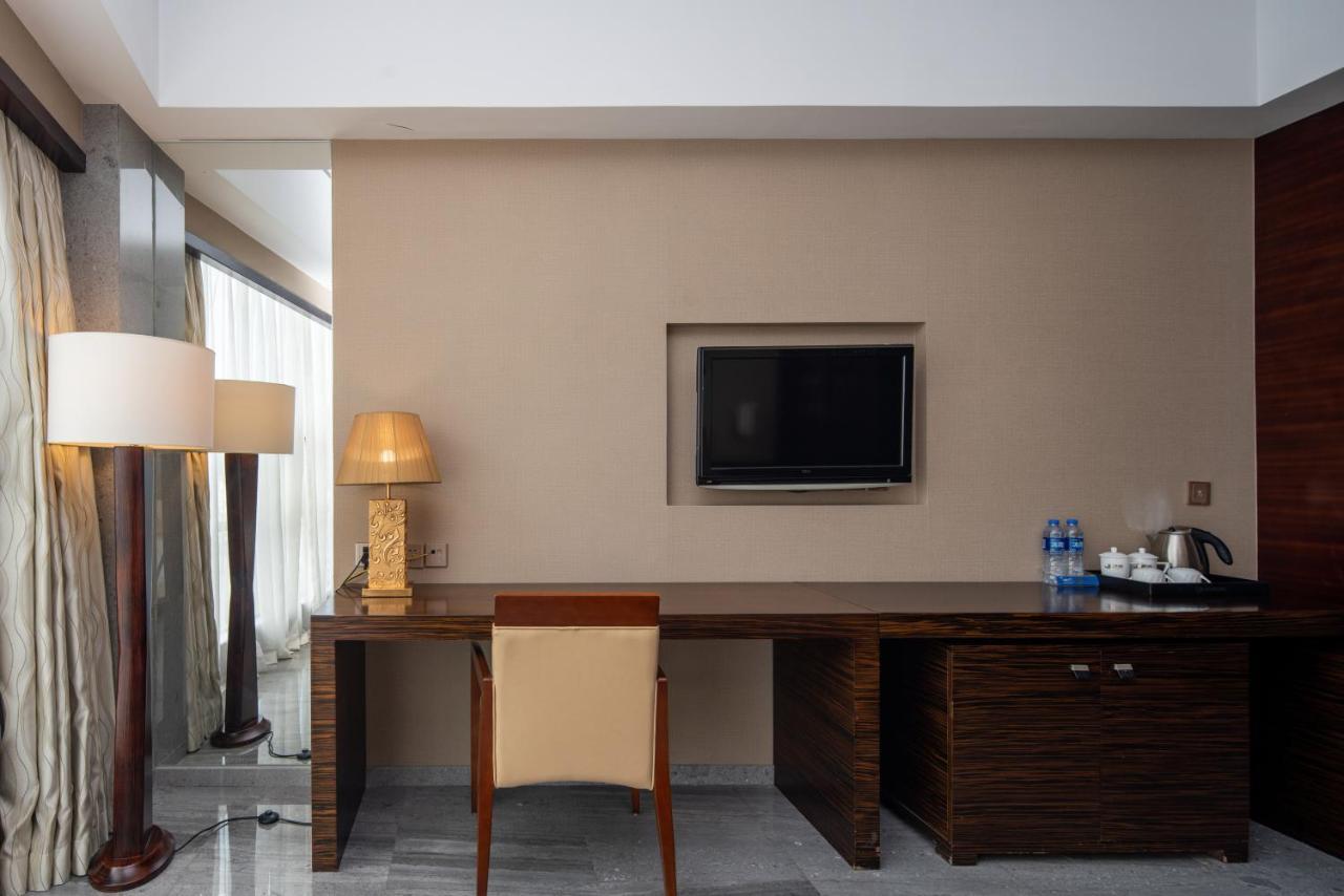 King Royal Hotel Yunfu Luaran gambar