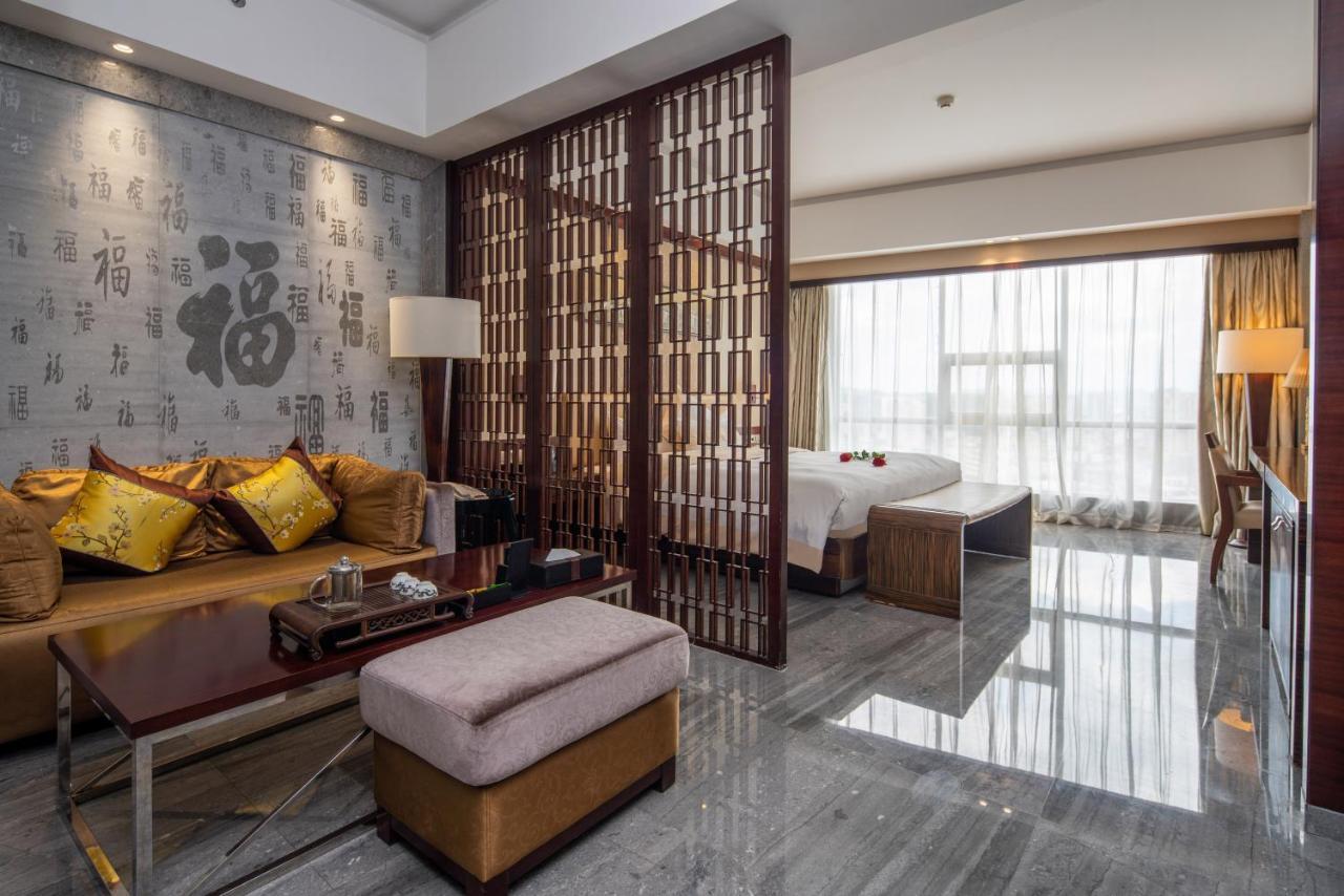 King Royal Hotel Yunfu Luaran gambar