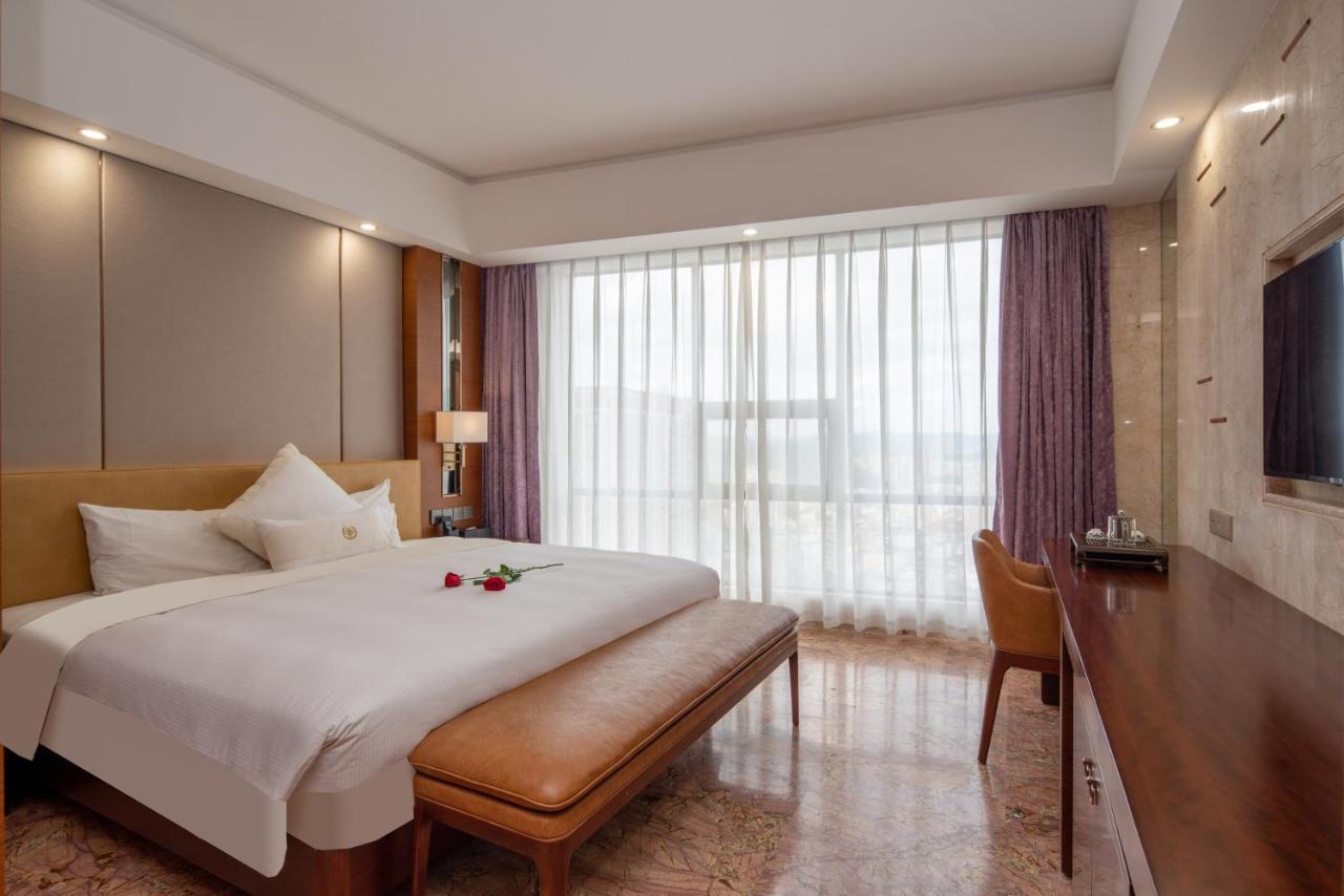 King Royal Hotel Yunfu Luaran gambar