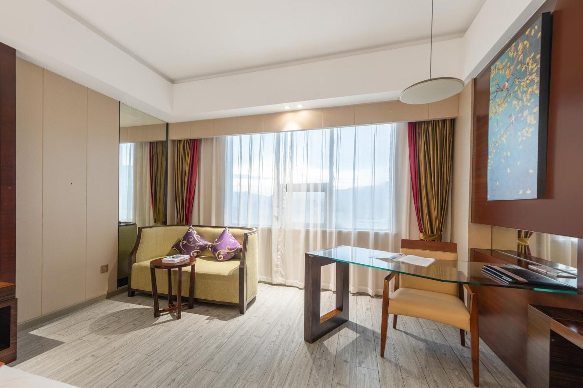 King Royal Hotel Yunfu Luaran gambar